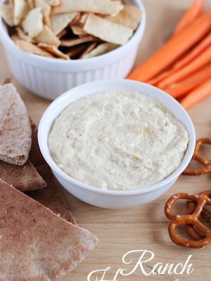 Ranch Hummus Dip | Perfect paired with fresh veggies & pita chips and is FULL of protein and flavor! It's a creamy and delicious dip that takes only 5 minutes to throw together!