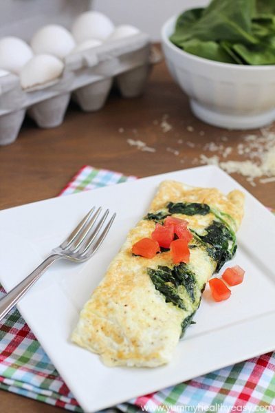 Easy Spinach & Egg White Omelette | an easy, clean eating omelette that makes the perfect healthy breakfast! Easy Spinach & Egg White Omelette | an easy, clean eating omelette that makes the perfect healthy breakfast!