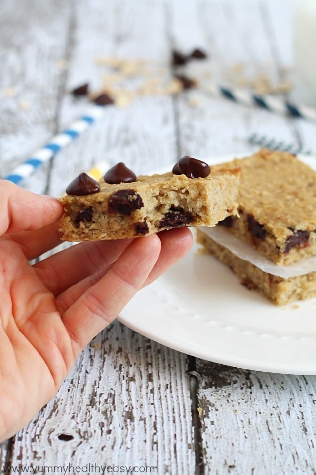 White Bean Brownies - gluten free brownies made using garbanzo beans (aka chickpeas) instead of flour. Soft, easy to make, delicious and healthy! #glutenfree #flourless White Bean Brownies - gluten free brownies made using garbanzo beans (aka chickpeas) instead of flour. Soft, easy to make, delicious and healthy! #glutenfree #flourless