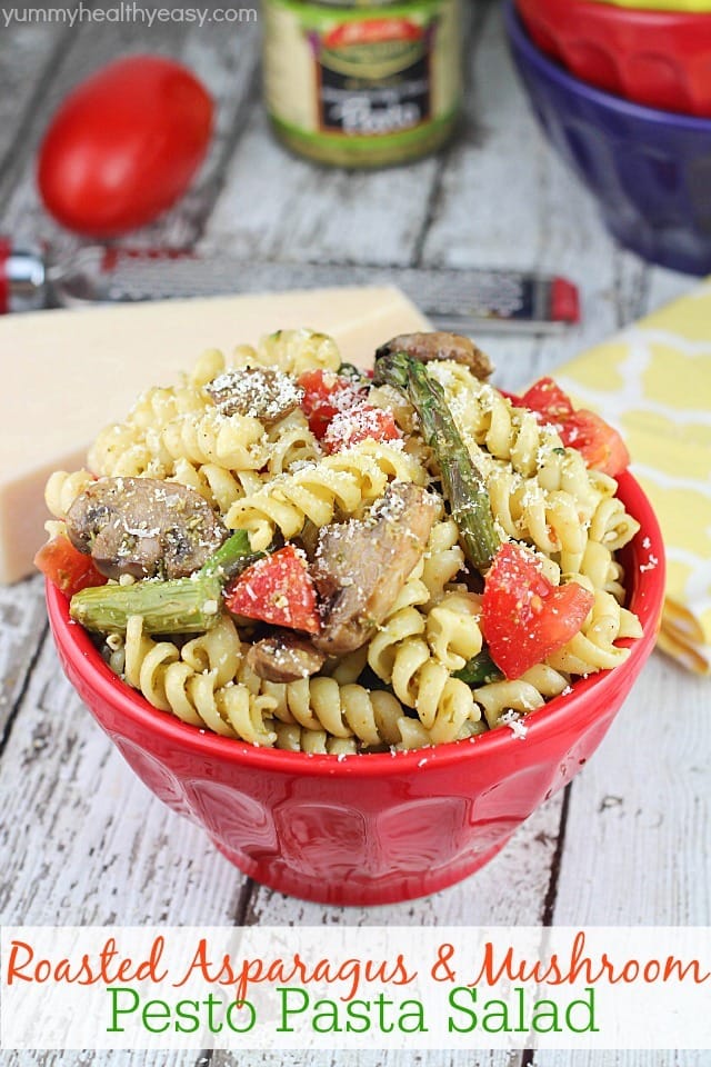 Roasted Asparagus & Mushroom Pesto Pasta Salad - quick & easy pasta salad that's the perfect side dish to any dinner! Roasted Asparagus & Mushroom Pesto Pasta Salad - quick & easy pasta salad that's the perfect side dish to any dinner!