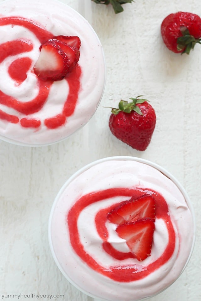 Strawberry Fool - light, creamy & fluffy dessert that looks fancy but is SO easy! #truvia