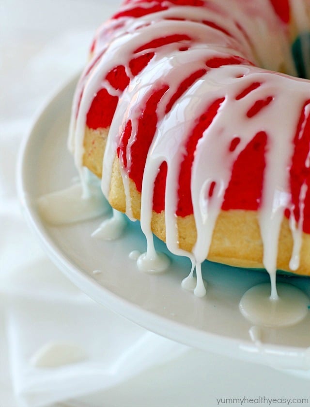 A fun, easy red white & blue cake that you can whip together for a last minute, delicious 4th of July dessert!