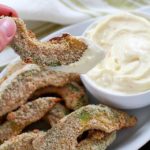 Baked Avocado Fries - these are incredible! Dip them in a homemade garlic aioli and you'll be in heaven. All dairy-free and delicious, must-make healthy recipes! #MeatlessMondayNight