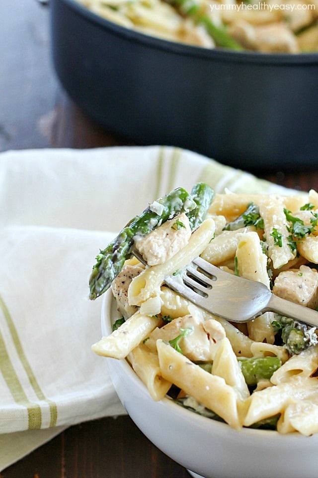 one-pan-chicken-asparagus-pasta-dinner-6